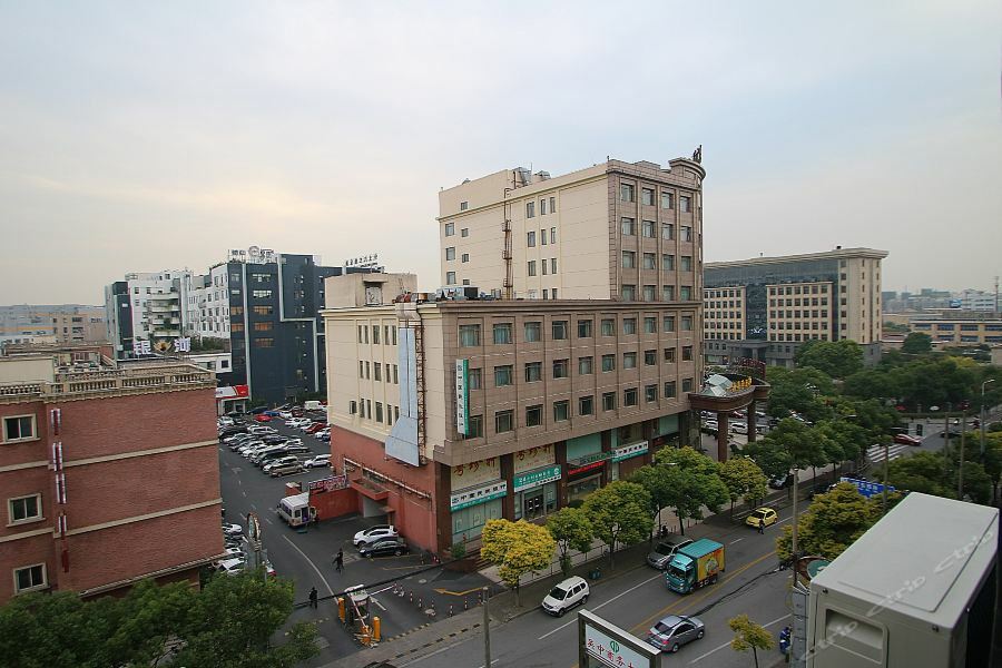 Lavande Hongqiao Airport Wuzhong Road